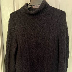 Abercrombie & Fitch Sweater